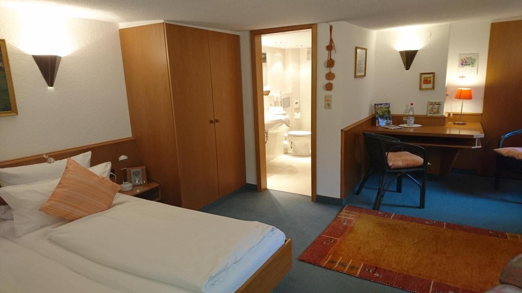 Pension Landhaus Fischer Massweiler Esterno foto